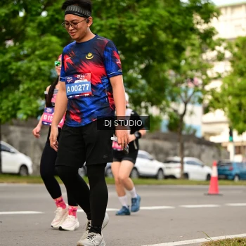 Runner Photo 4147596