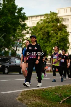 Runner Photo 4147603