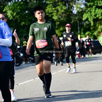 Runner Photo 4147619
