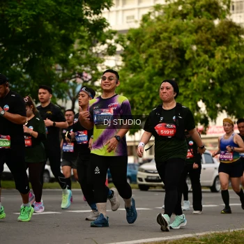 Runner Photo 4147624
