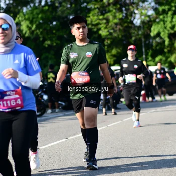 Runner Photo 4147629