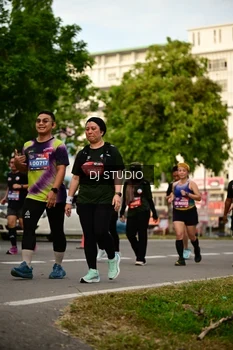 Runner Photo 4147631