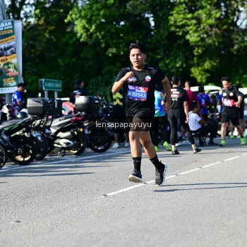 Runner Photo 4147640
