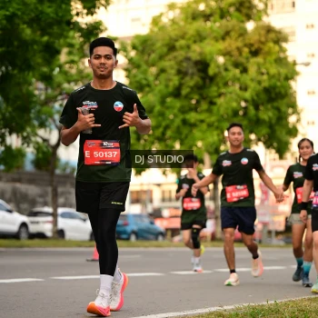 Runner Photo 4147651