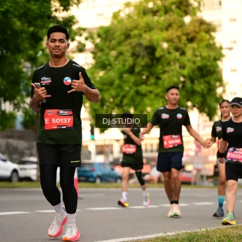 Runner Photo 4147654