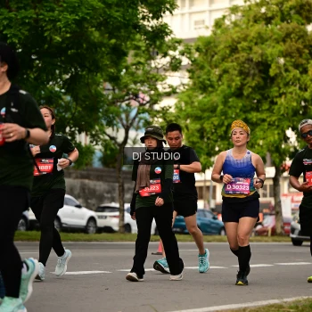 Runner Photo 4147655