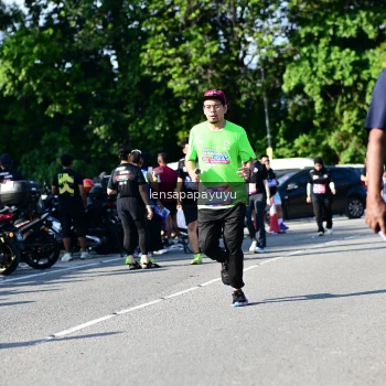 Runner Photo 4147664