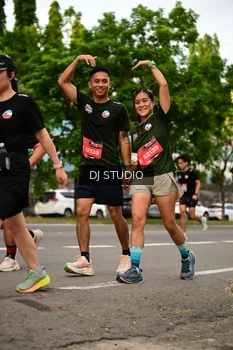 Runner Photo 4147685