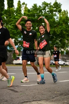 Runner Photo 4147691