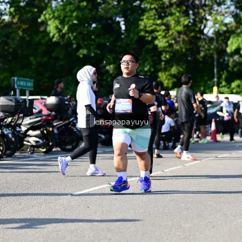 Runner Photo 4147704