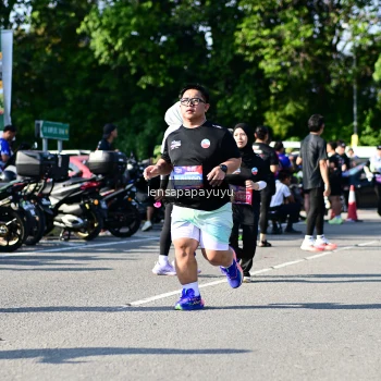 Runner Photo 4147717