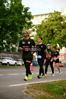 Runner Photo 4147722