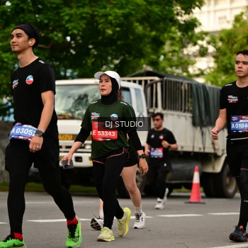 Runner Photo 4147759