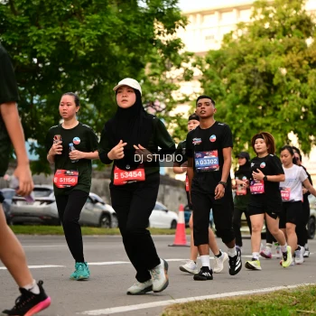 Runner Photo 4147765