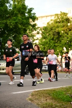 Runner Photo 4147784