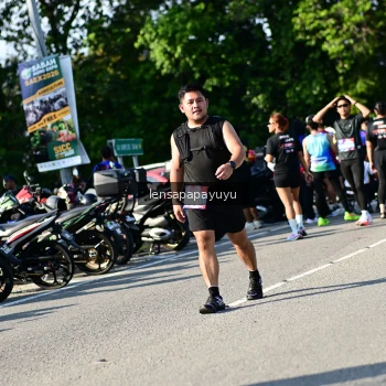 Runner Photo 4147801