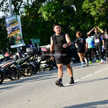Runner Photo 4147810