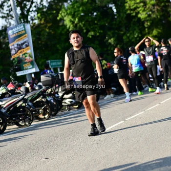Runner Photo 4147811