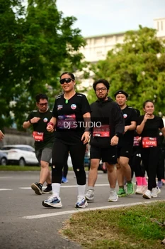 Runner Photo 4147812