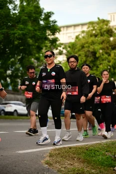 Runner Photo 4147813