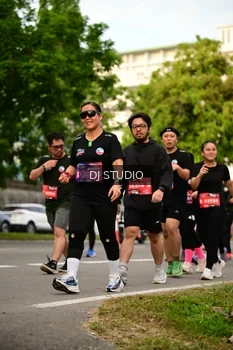 Runner Photo 4147816