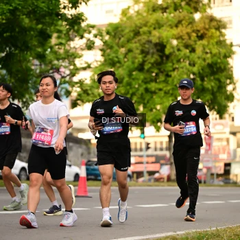 Runner Photo 4147835