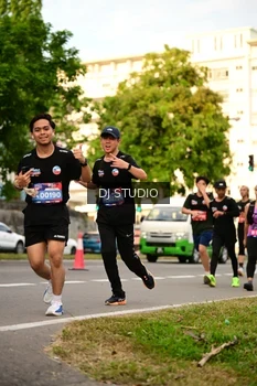 Runner Photo 4147845