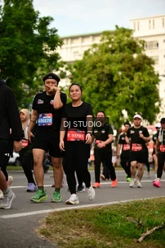Runner Photo 4147854