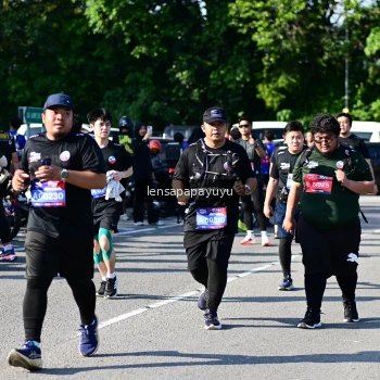 Runner Photo 4147871