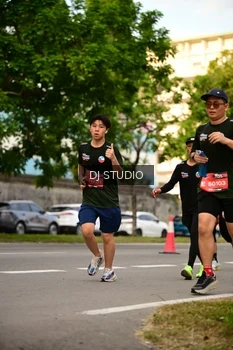 Runner Photo 4147874