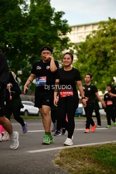 Runner Photo 4147880