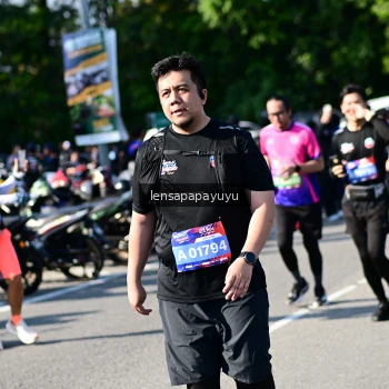 Runner Photo 4147884