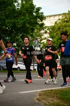 Runner Photo 4147892