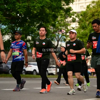 Runner Photo 4147901
