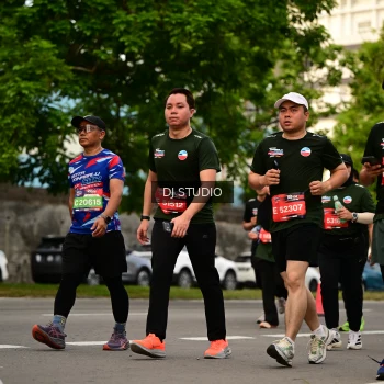 Runner Photo 4147908
