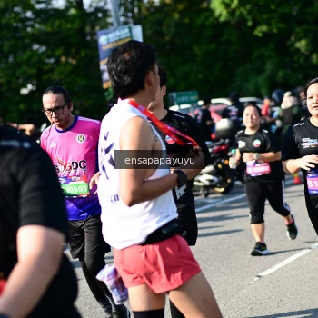 Runner Photo 4147913