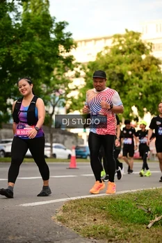 Runner Photo 4147923