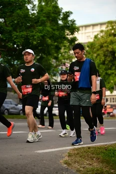 Runner Photo 4147924