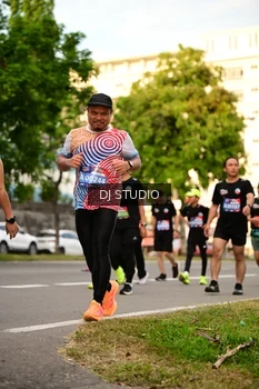Runner Photo 4147934