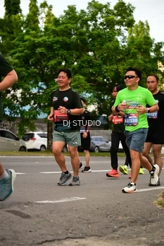 Runner Photo 4147986