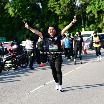 Runner Photo 4147990