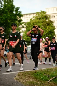 Runner Photo 4147991