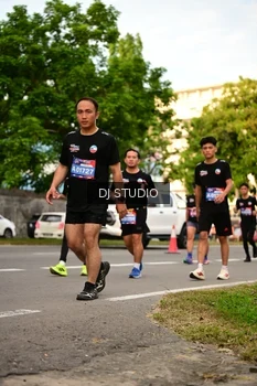 Runner Photo 4147995