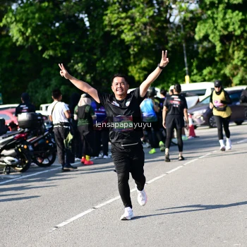 Runner Photo 4148003