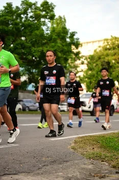 Runner Photo 4148005