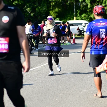 Runner Photo 4148133