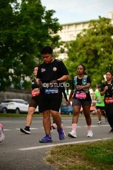 Runner Photo 4148136