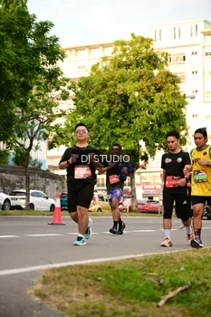 Runner Photo 4148318
