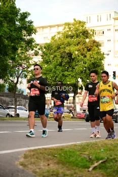 Runner Photo 4148332