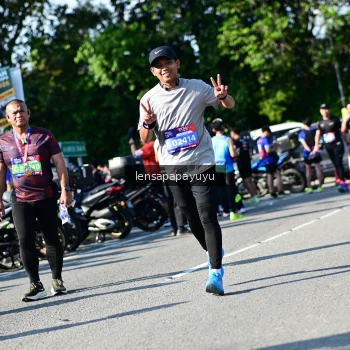 Runner Photo 4148401